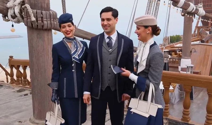 ชุดยูนิฟอร์ม คูเวต