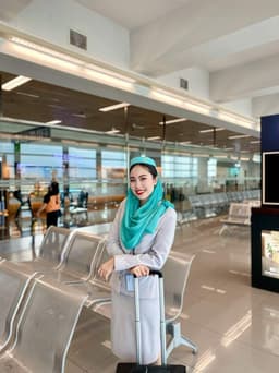 น้อง Ploy Pornchanit Kwangkaew