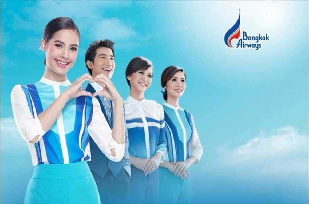 ลูกเรือ Bangkok Airways ในชุดยูนิฟอร์ม