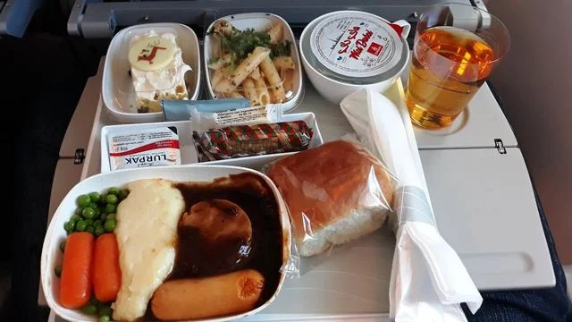 การสั่งอาหารบนเครื่องบิน